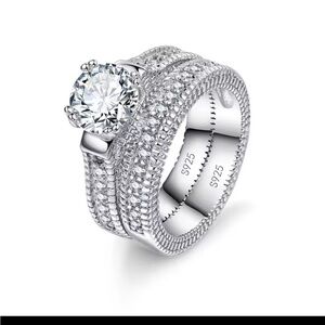 Elegant Silver Ring with Crystal Accents